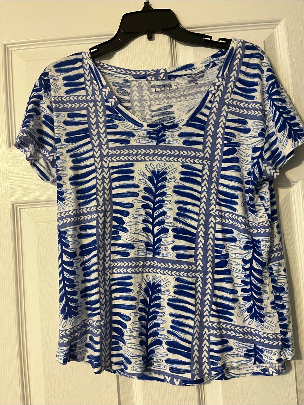 LOFT Blue and White Short-Sleeve Patterned Tee